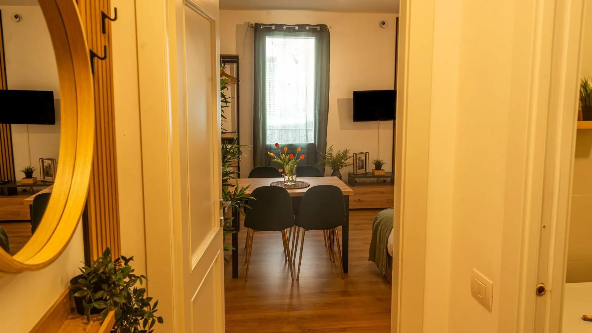 Prime Living - Green Suite Sui Navigli Milan