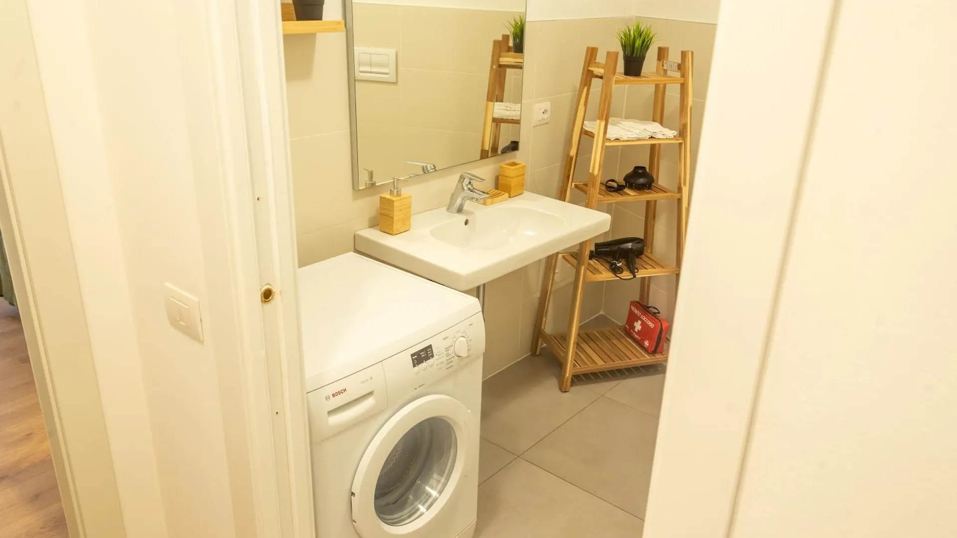 Apartment Prime Living - Green Suite Sui Navigli Milan