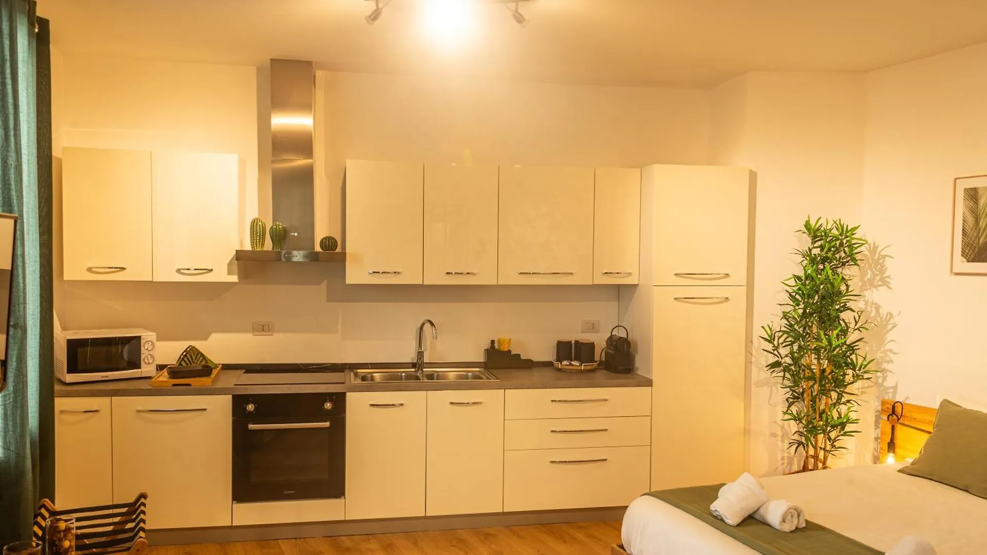 Prime Living - Green Suite Sui Navigli Milan 0*,  Italy